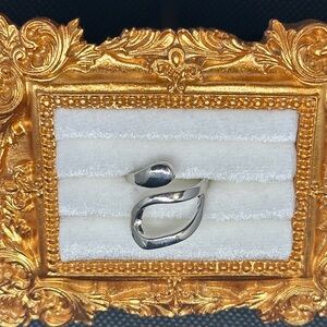 Open Wave Ring Silver Tone Size 7-7.5 Adjustable a bit NWOT